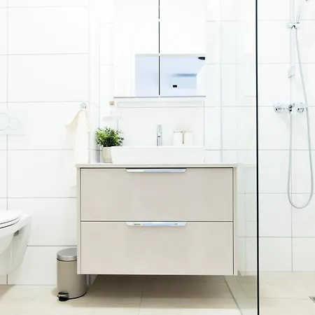 Frant Living - Naehe Zentrum Mit Balkon & Parkplatz Graz