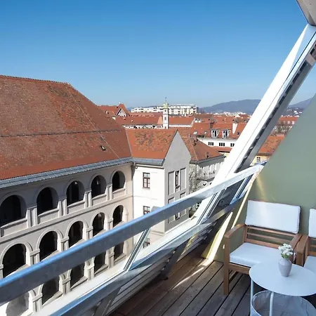 Frant Living - Naehe Zentrum Mit Balkon & Parkplatz Apartament