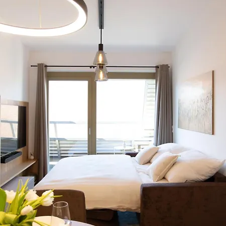 Apartament Frant Living - Naehe Zentrum Mit Balkon & Parkplatz Graz